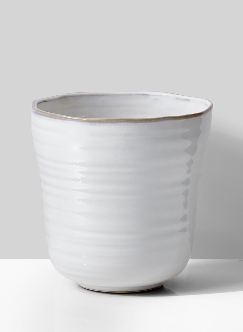 6 ½in White Ceramic Ripple Pot