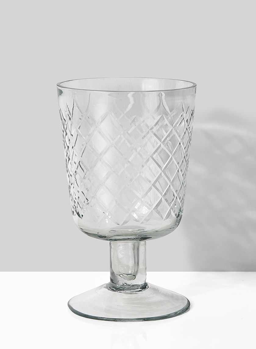 3¼ x 5in Diamond Cut Glass Pedestal Vase