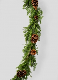 Cypress Garland With Pine Cones